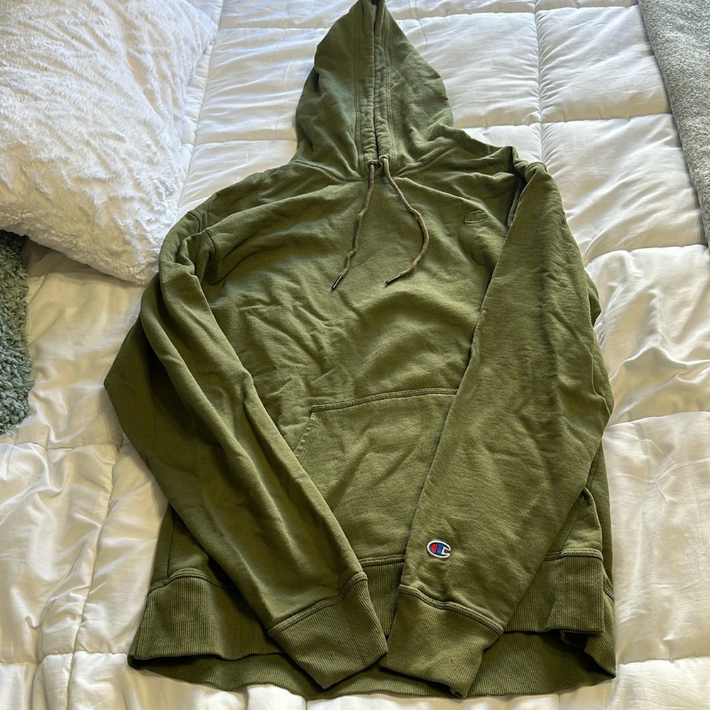 XL green champion hoodie